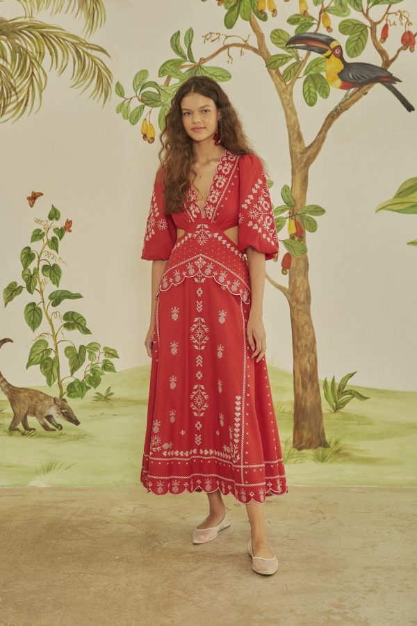 Vestido Bordado Delicadeza Solar