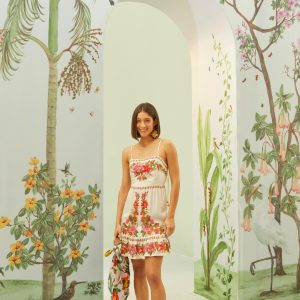 Vestido Curto Estampado Floral De Verão